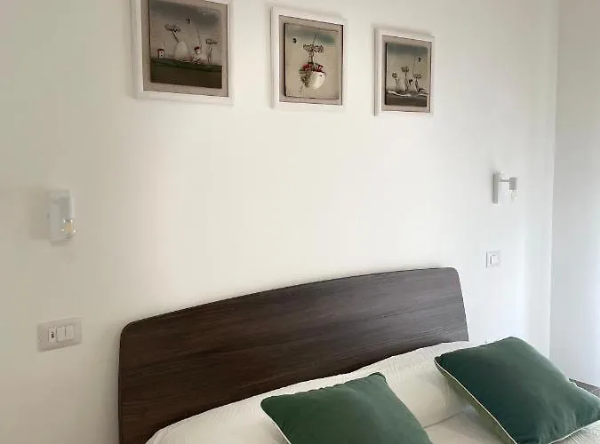 Elementi Luxury House